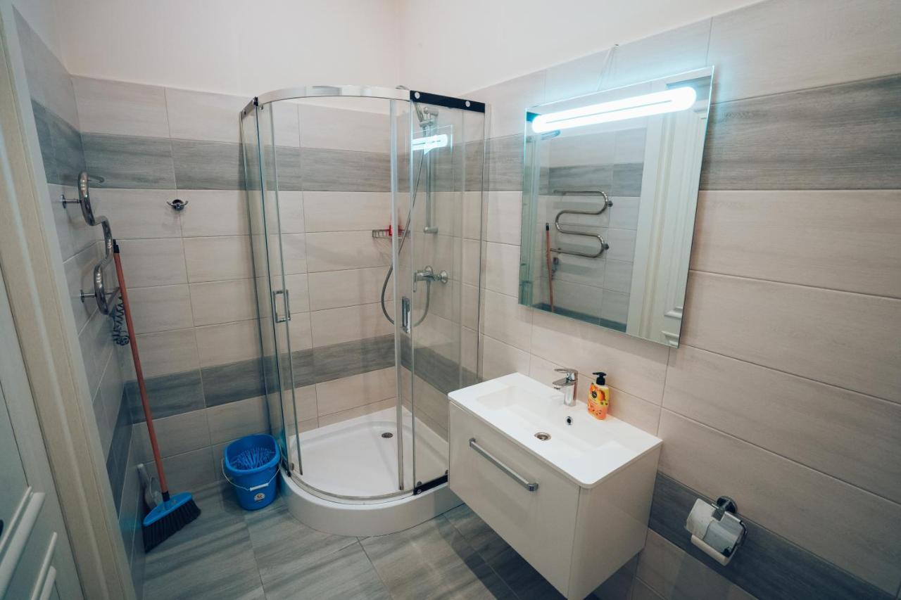 Wonderful Flat On Center Apartment *